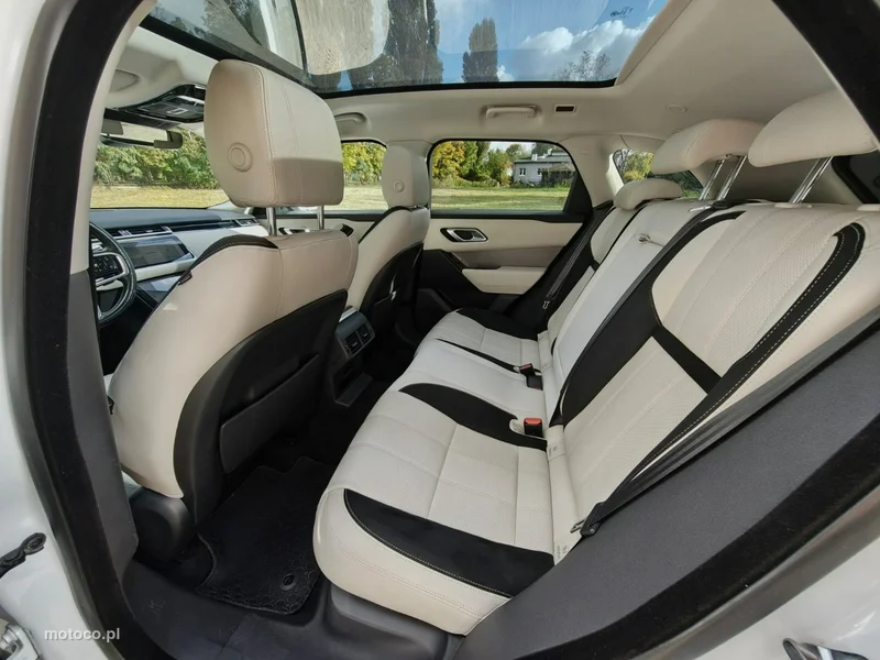 Land Rover Range Rover Velar 15