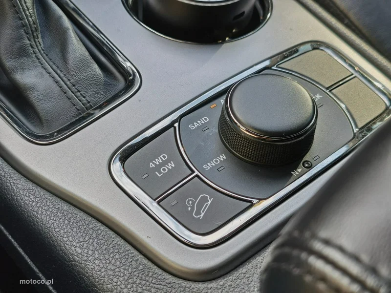 Jeep Grand Cherokee 29