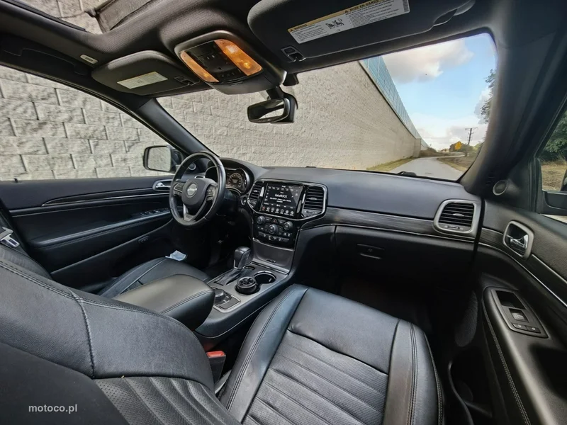 Jeep Grand Cherokee 9