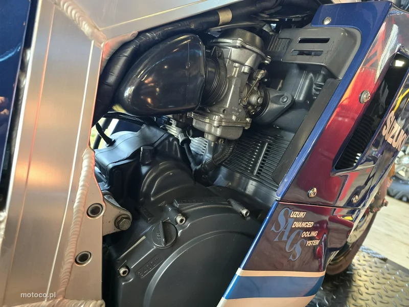 Suzuki GSX-R 10