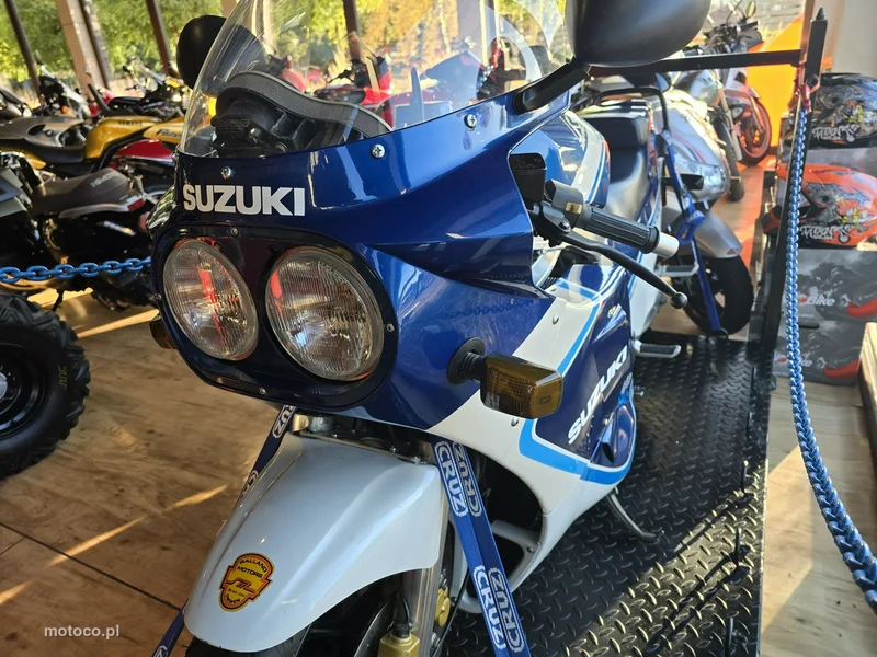 Suzuki GSX-R 11