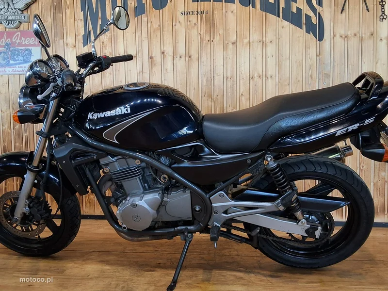 Kawasaki ER 2