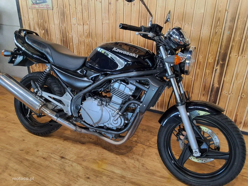 Kawasaki ER 11