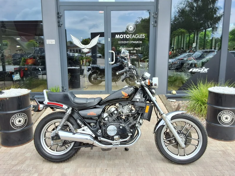 Honda VF 7