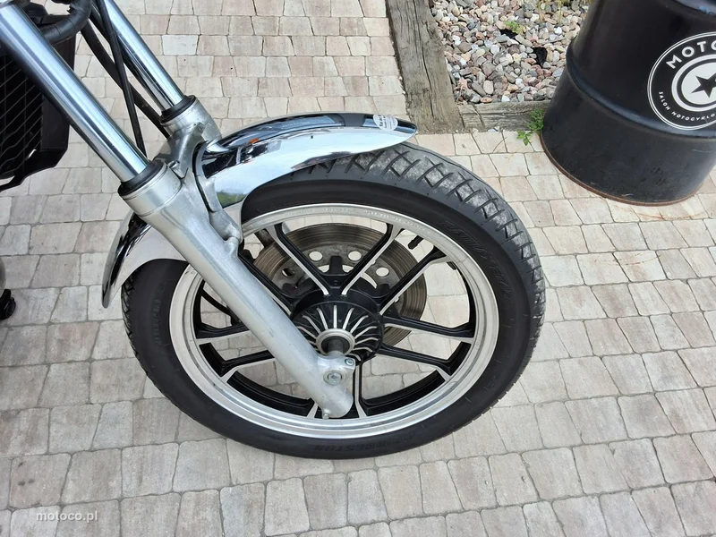 Honda VF 12
