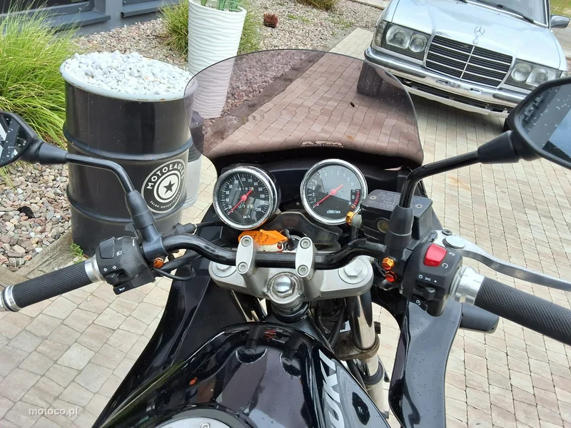 Suzuki Bandit 16