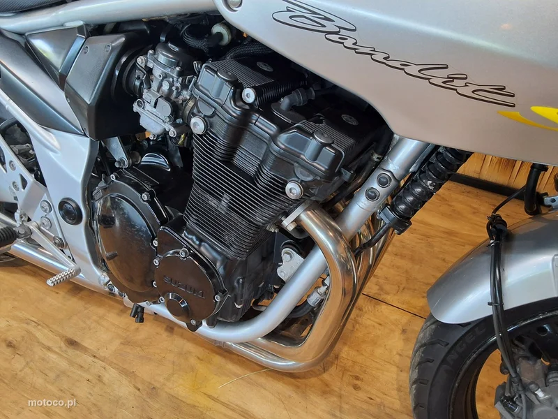 Suzuki Bandit 9