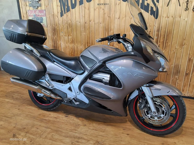 Honda ST 5