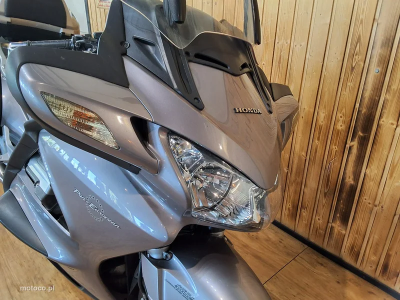 Honda ST 18