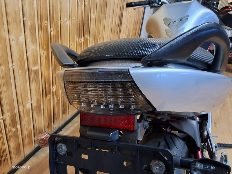 Kawasaki ER 9