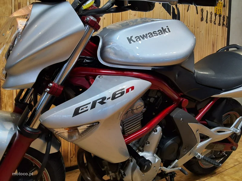 Kawasaki ER 10