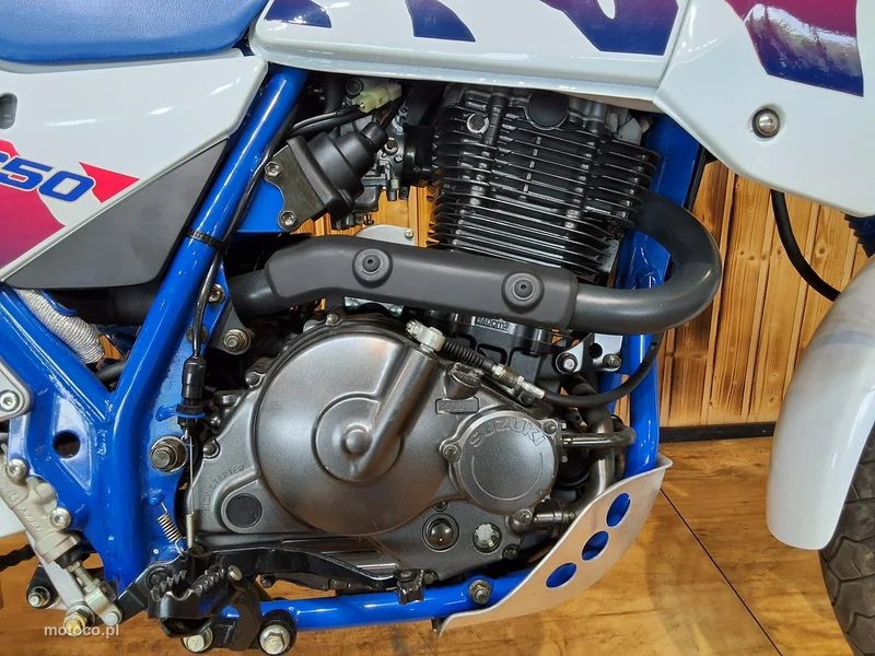Suzuki DL 4