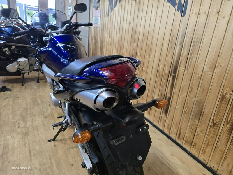 Yamaha FZ 18