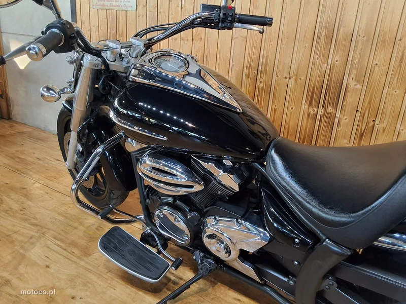 Yamaha Midnight Star 19