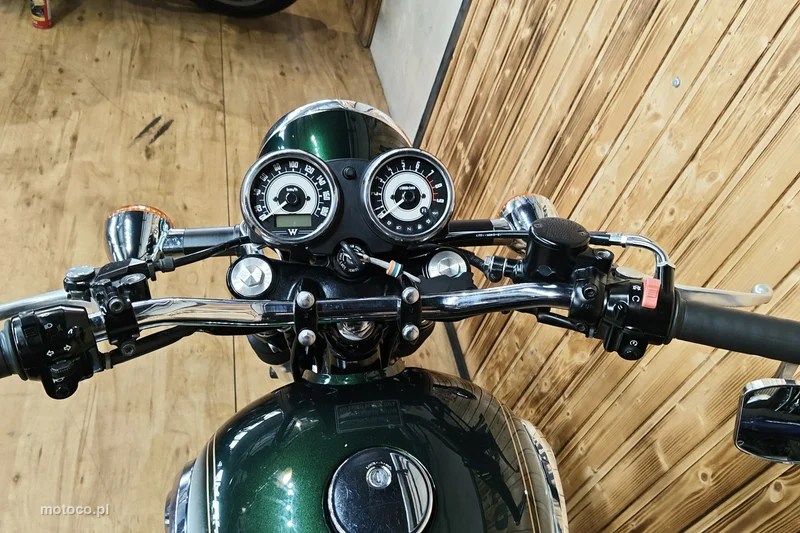 Kawasaki Inny 11