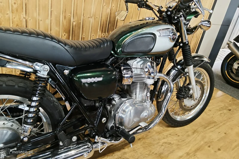 Kawasaki Inny 12