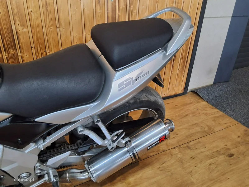 Suzuki SV 6