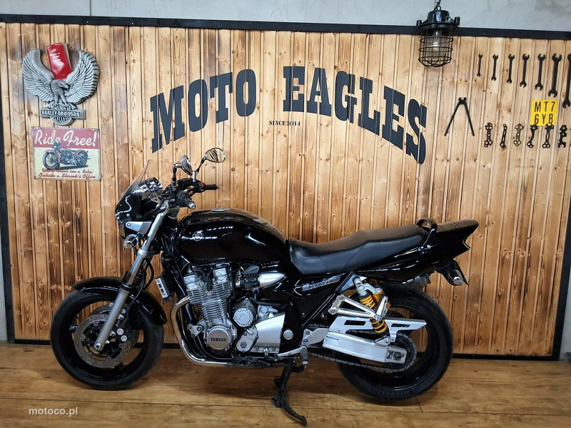 Yamaha XJR 6