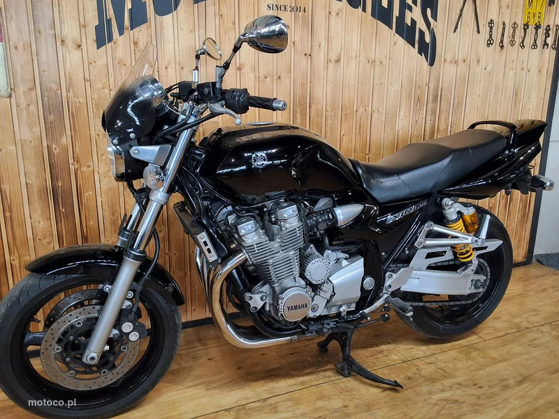Yamaha XJR 17