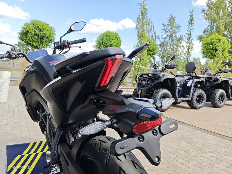 Voge R125 11