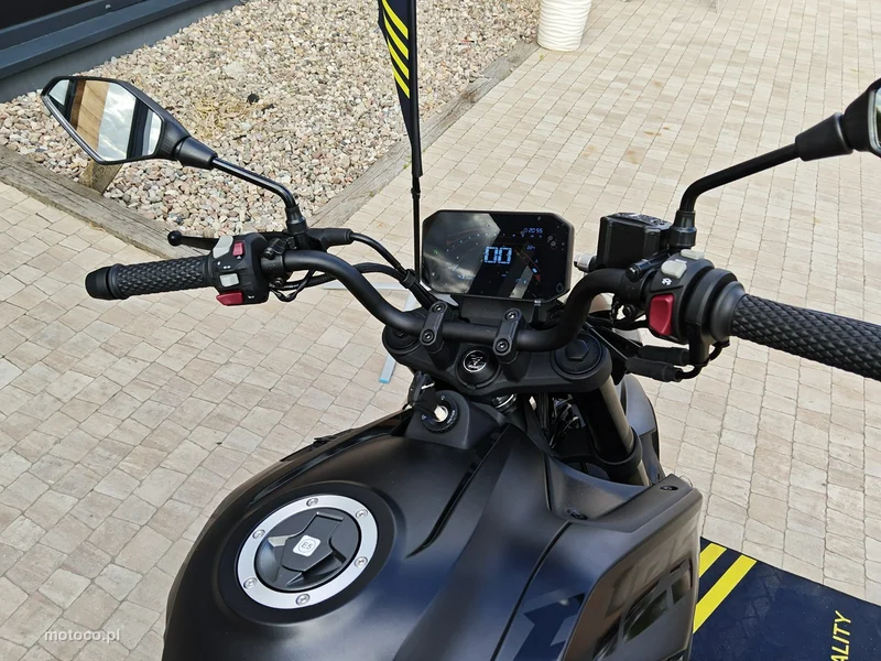 Voge R125 4