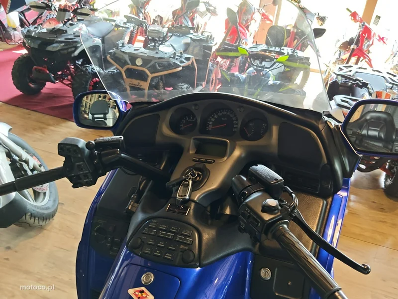 Honda GL (Gold Wing) 4