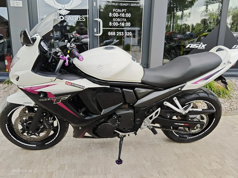 Suzuki GSX-F - Katana 7