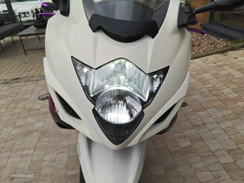 Suzuki GSX-F - Katana 2