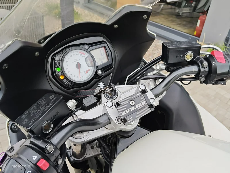 Suzuki GSX-F - Katana 17
