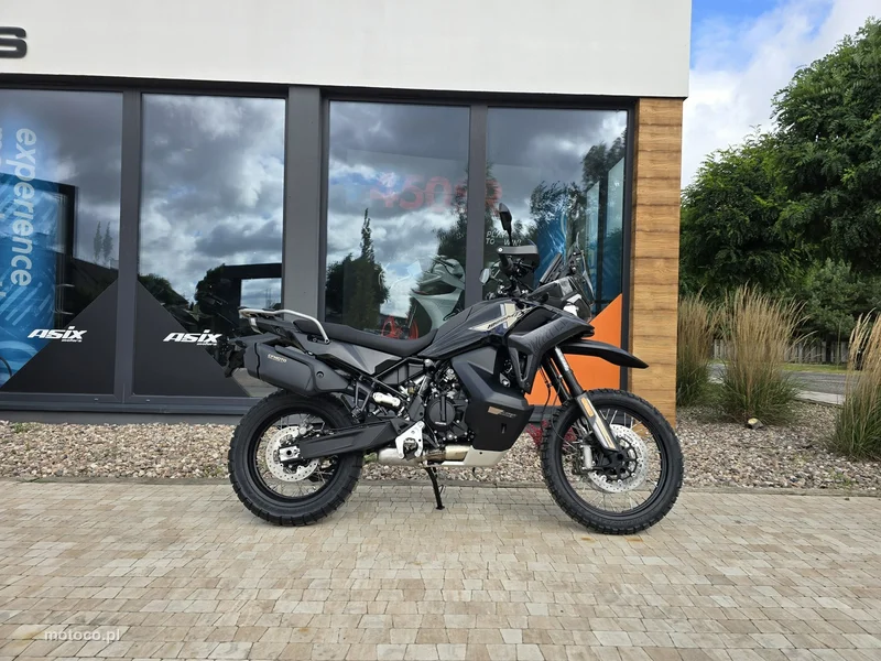 CFMOTO MT-X 16