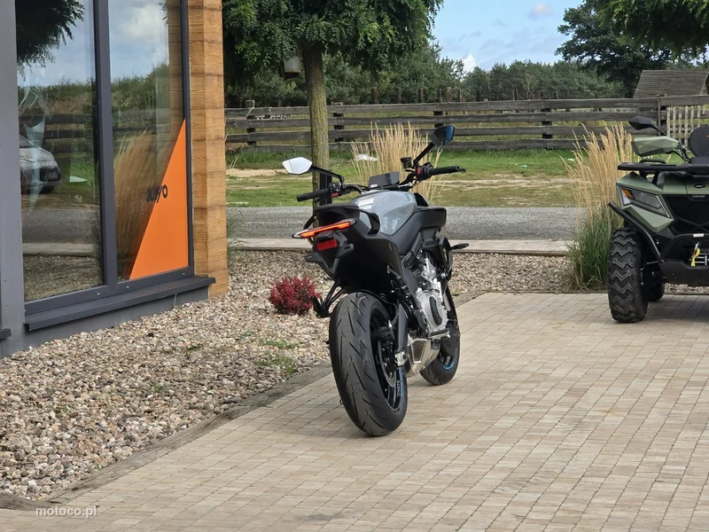 CFMOTO NK 9