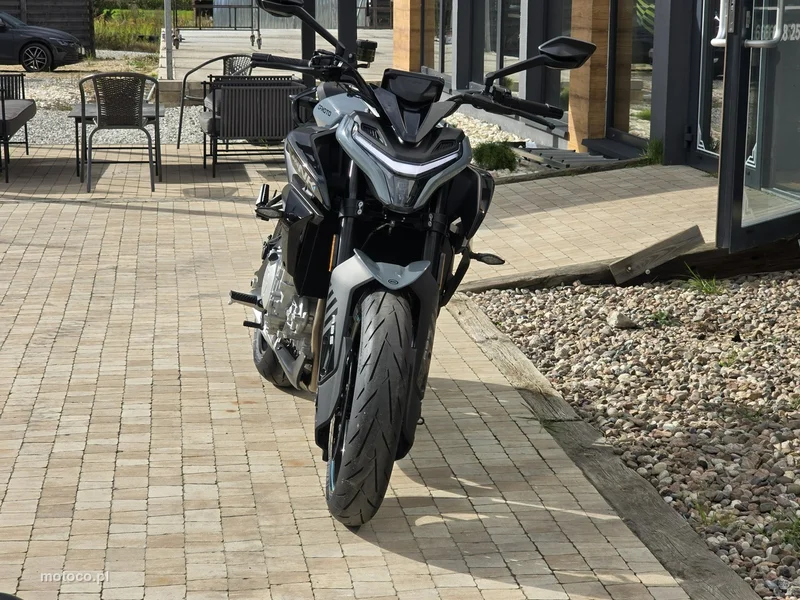 CFMOTO NK 10