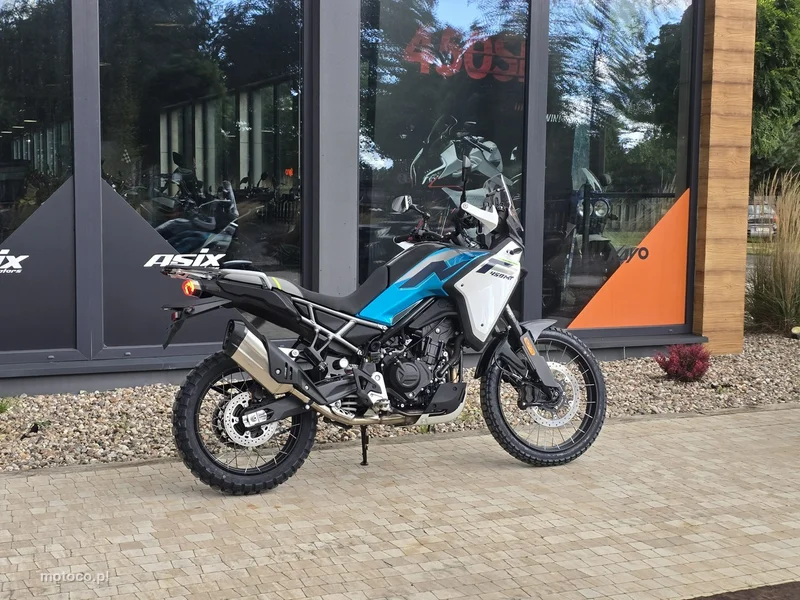 CFMOTO MT 7