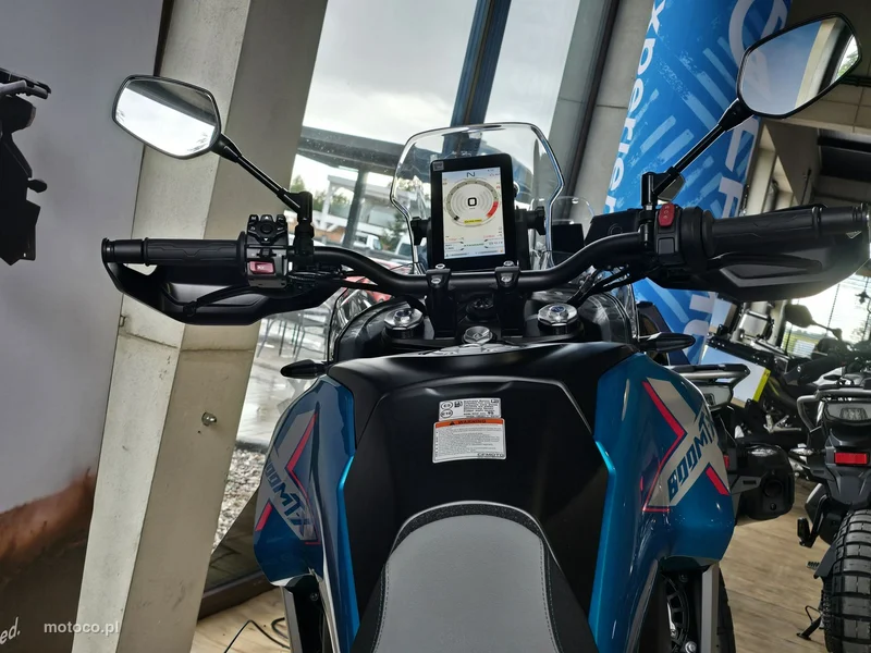 CFMOTO MT-X 12
