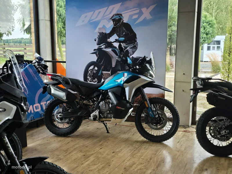 CFMOTO MT-X 16