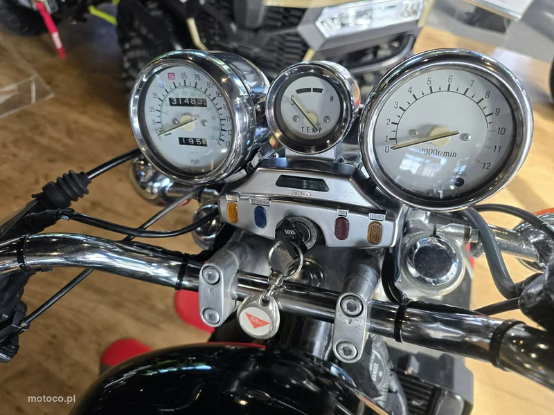 Yamaha Maxim 3
