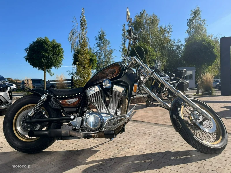 Suzuki VS