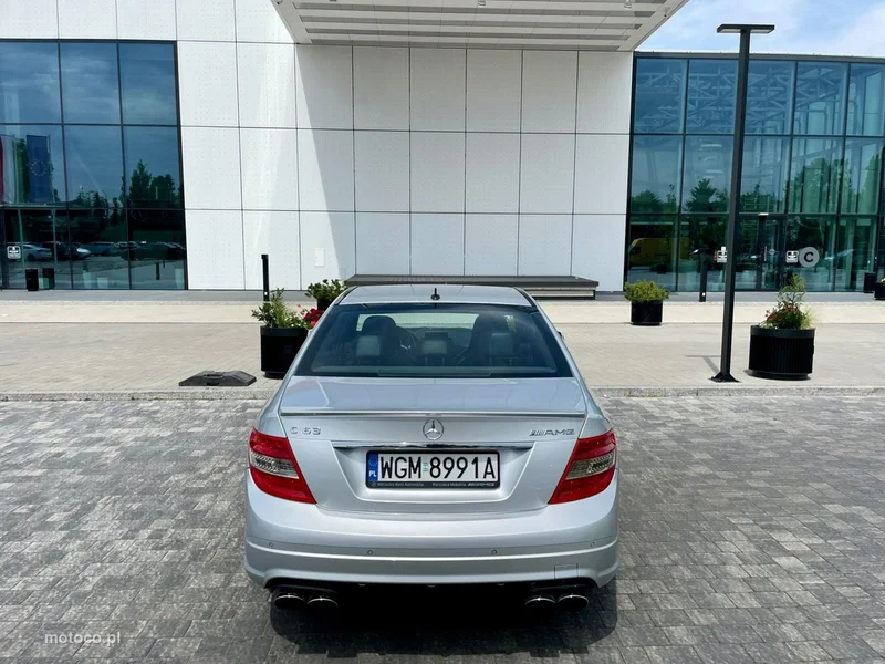 Mercedes-Benz Klasa C W204 C 63 AMG 11
