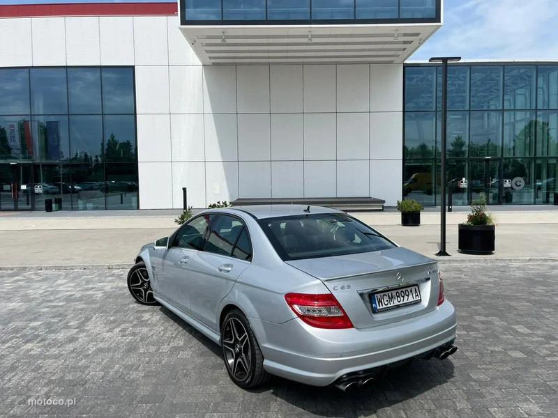 Mercedes-Benz Klasa C W204 C 63 AMG 12