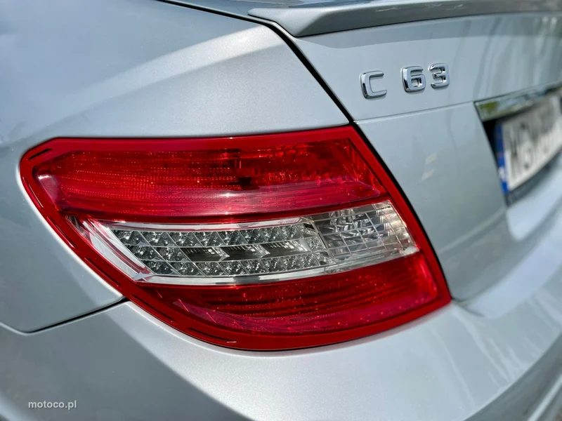 Mercedes-Benz Klasa C W204 C 63 AMG 15