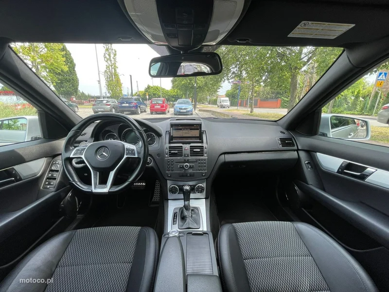 Mercedes-Benz Klasa C W204 C 63 AMG 22