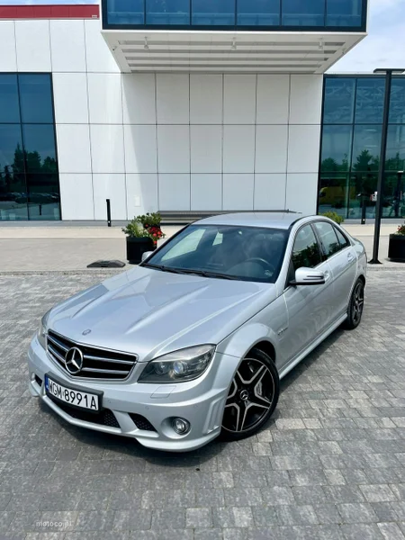 Mercedes-Benz Klasa C W204 C 63 AMG 4