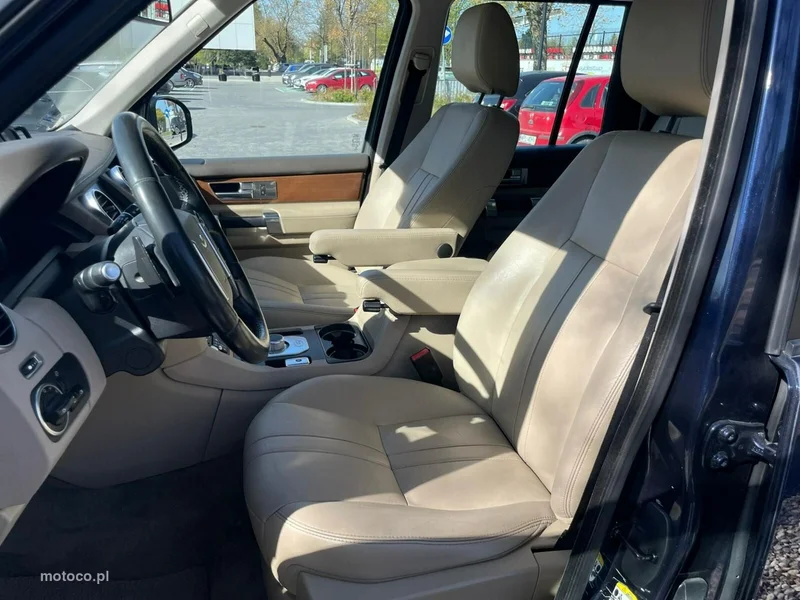 Land Rover Discovery 15