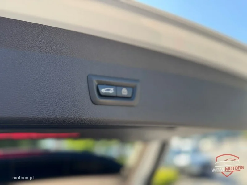 BMW X1 F48 24