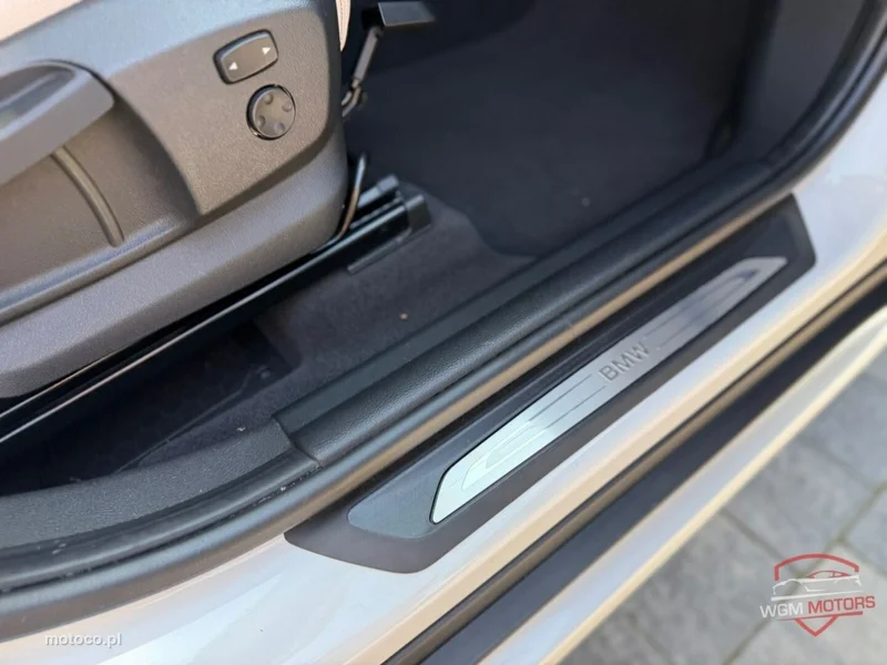 BMW X1 F48 26