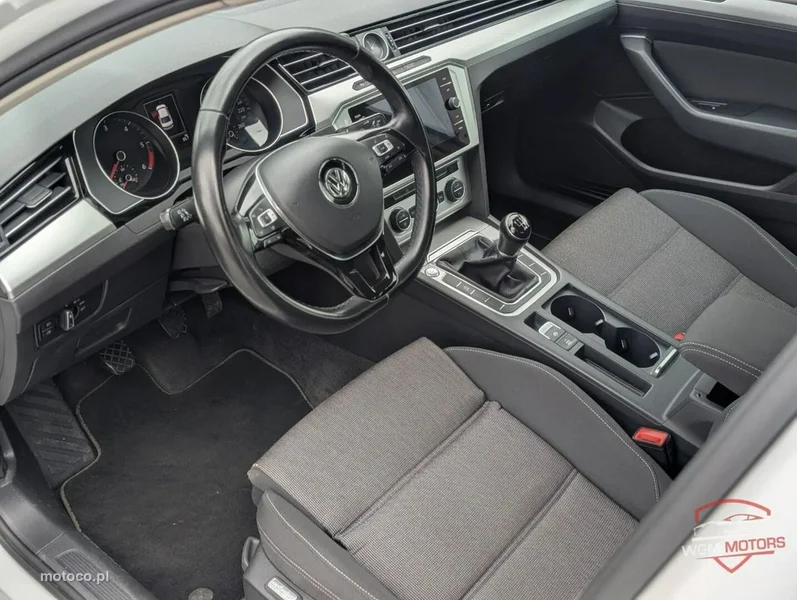 Volkswagen Passat B8 12
