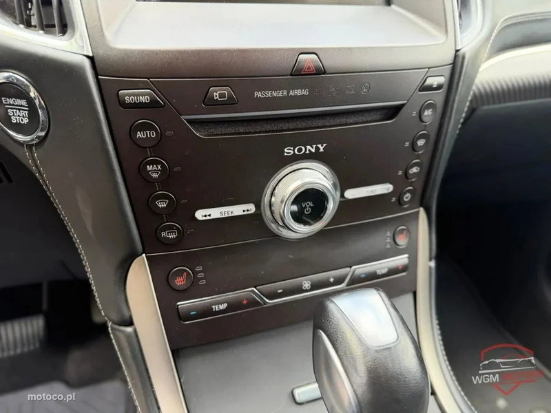 Ford S-Max II 22