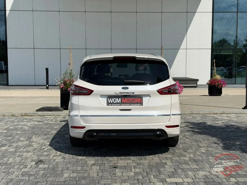 Ford S-Max II 4