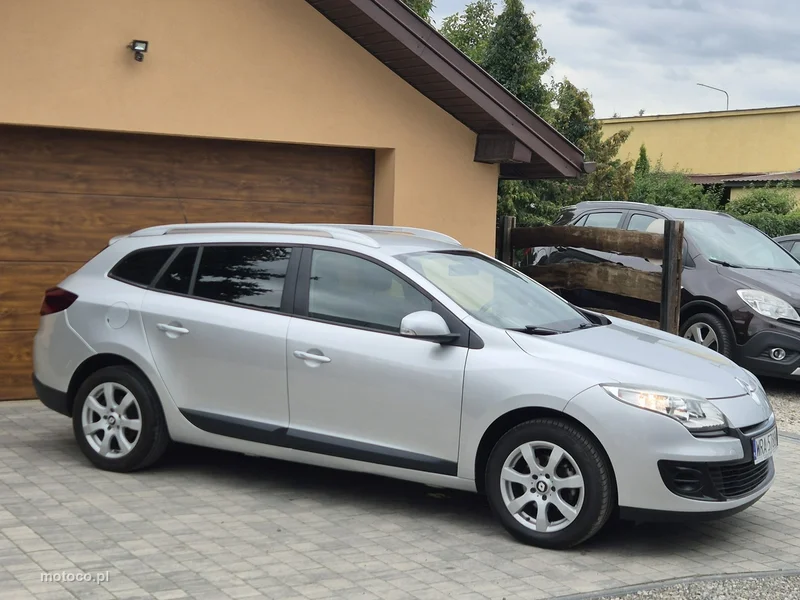 Renault Megane III 5