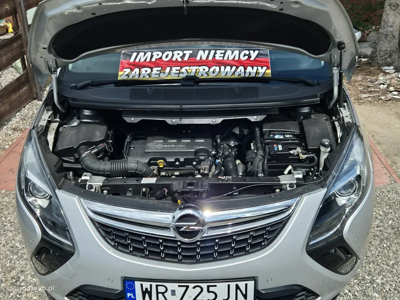 Opel Zafira C Tourer 17